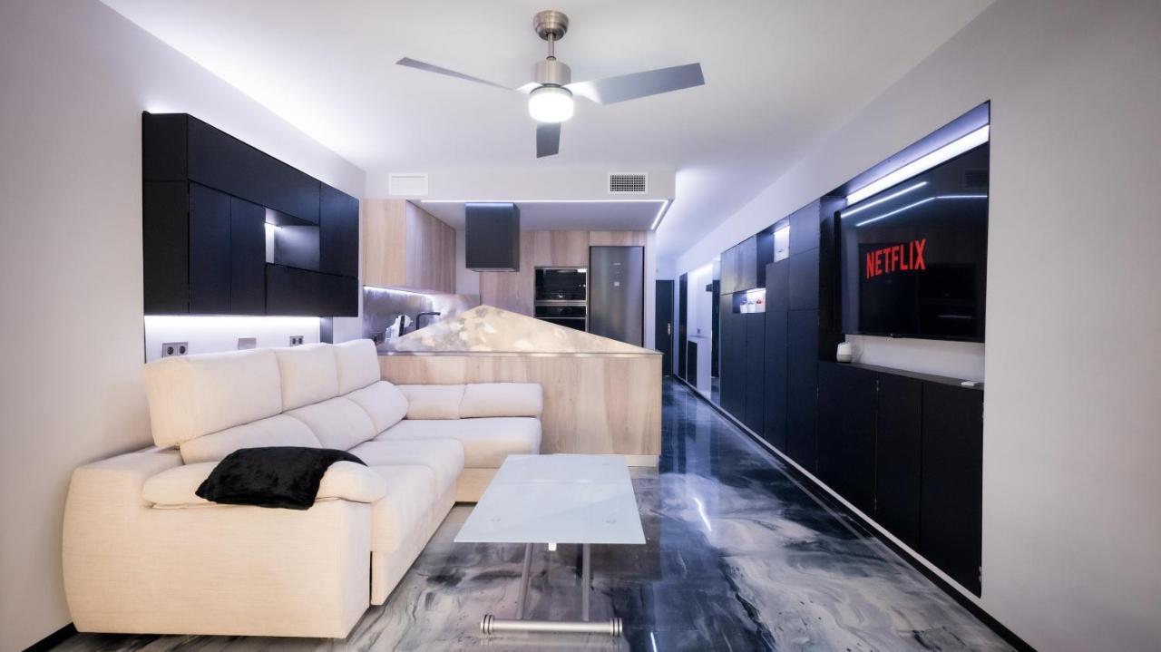 La Farola - Luxury Domotic Flat In Puerto Deportivo Apartment Marbella Luaran gambar