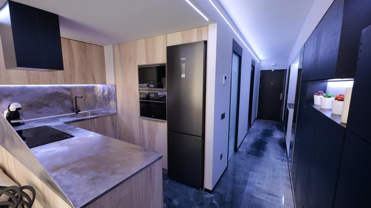 La Farola - Luxury Domotic Flat In Puerto Deportivo Apartment Marbella Luaran gambar
