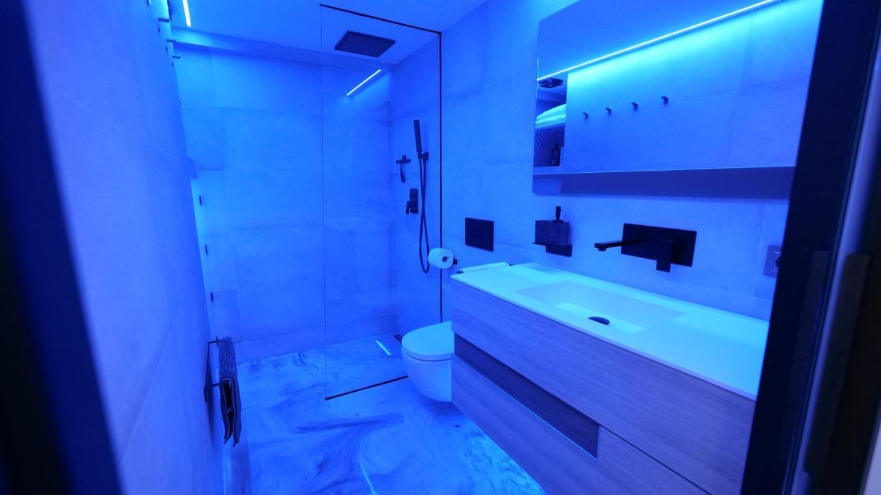 La Farola - Luxury Domotic Flat In Puerto Deportivo Apartment Marbella Luaran gambar