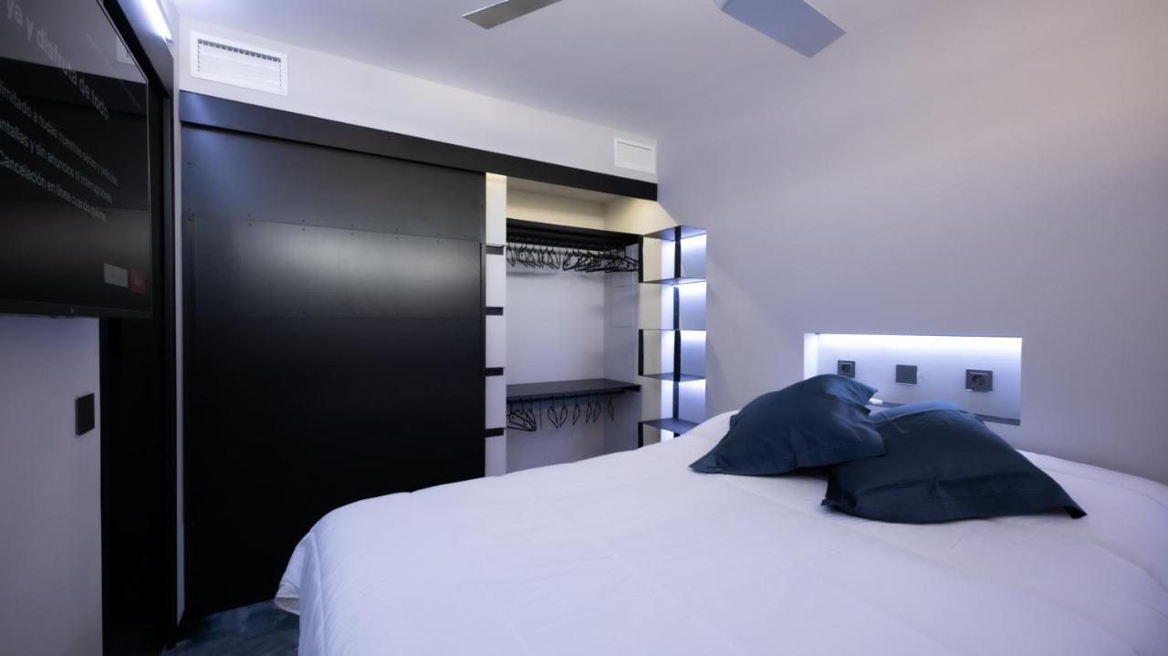 La Farola - Luxury Domotic Flat In Puerto Deportivo Apartment Marbella Luaran gambar
