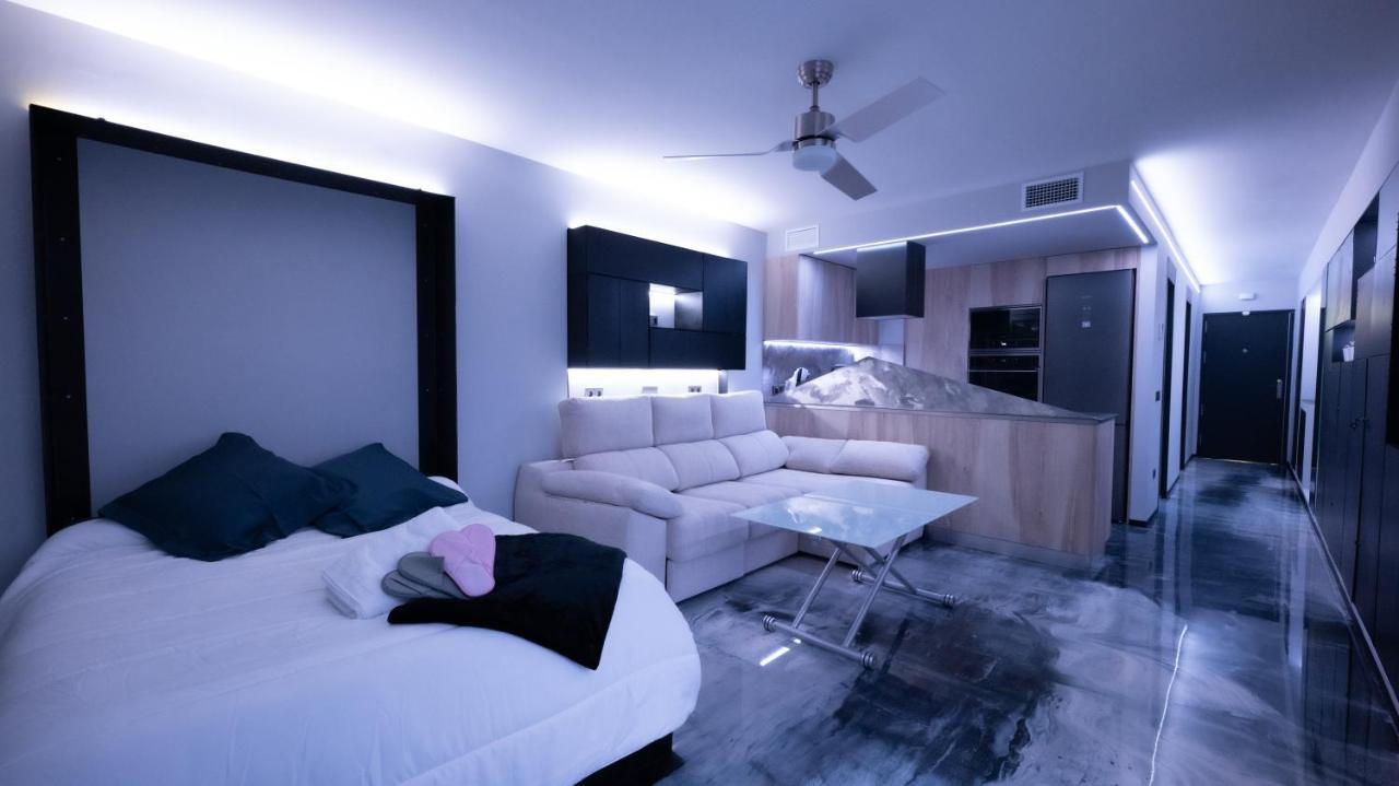 La Farola - Luxury Domotic Flat In Puerto Deportivo Apartment Marbella Luaran gambar