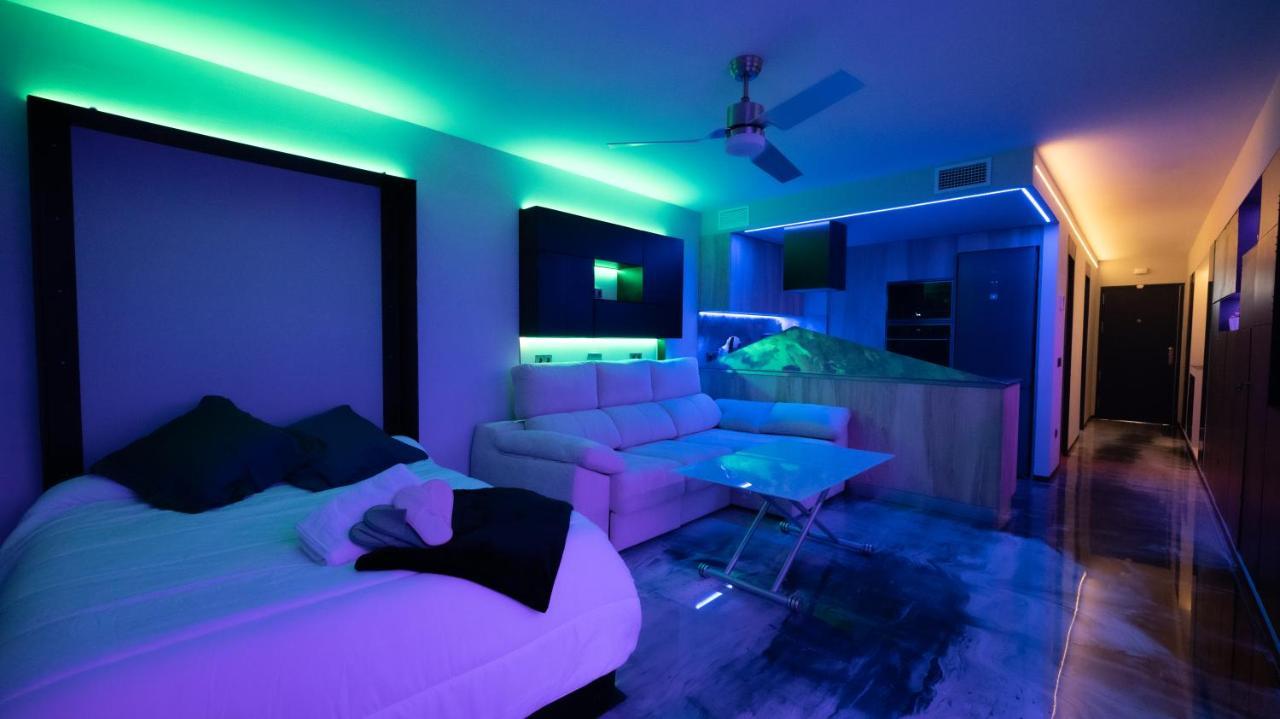 La Farola - Luxury Domotic Flat In Puerto Deportivo Apartment Marbella Luaran gambar